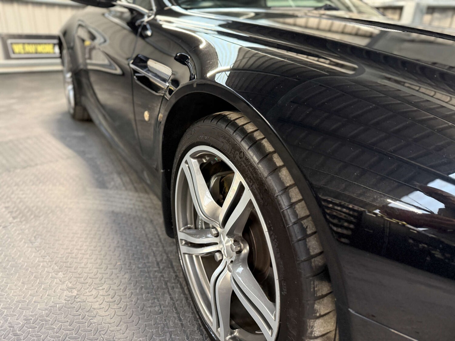 Used Aston Martin Vantage 2008 for sale - 77851733: Photo 71