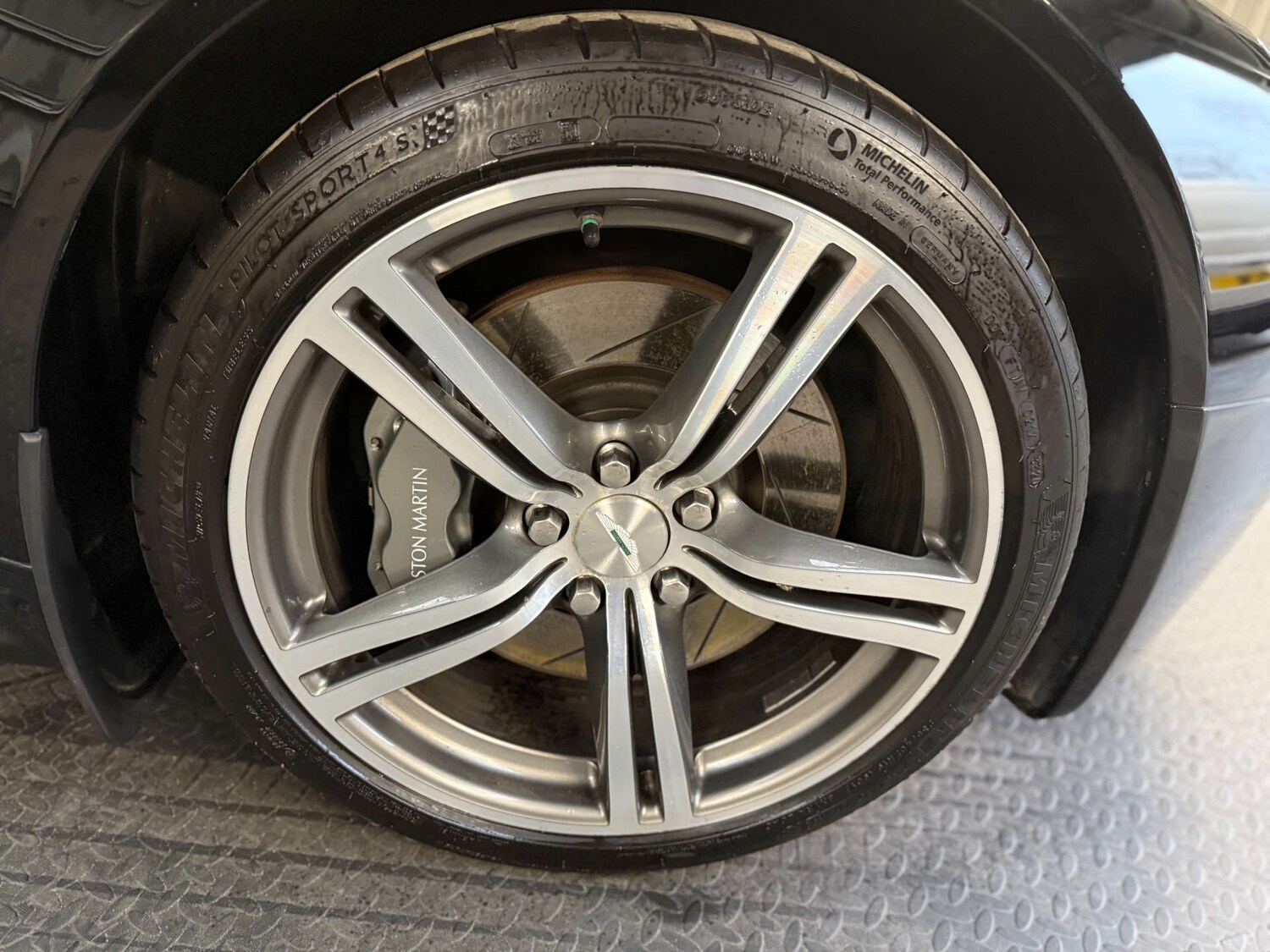 Used Aston Martin Vantage 2008 for sale - 77851733: Photo 75