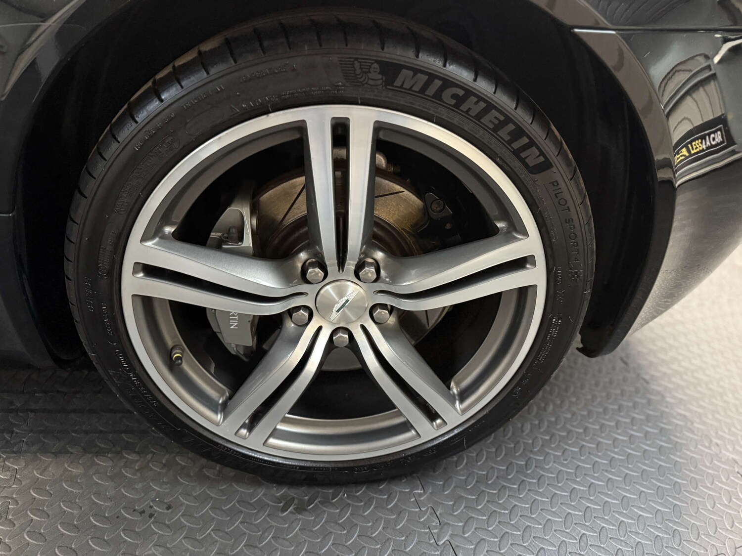 Used Aston Martin Vantage 2008 for sale - 77851733: Photo 81