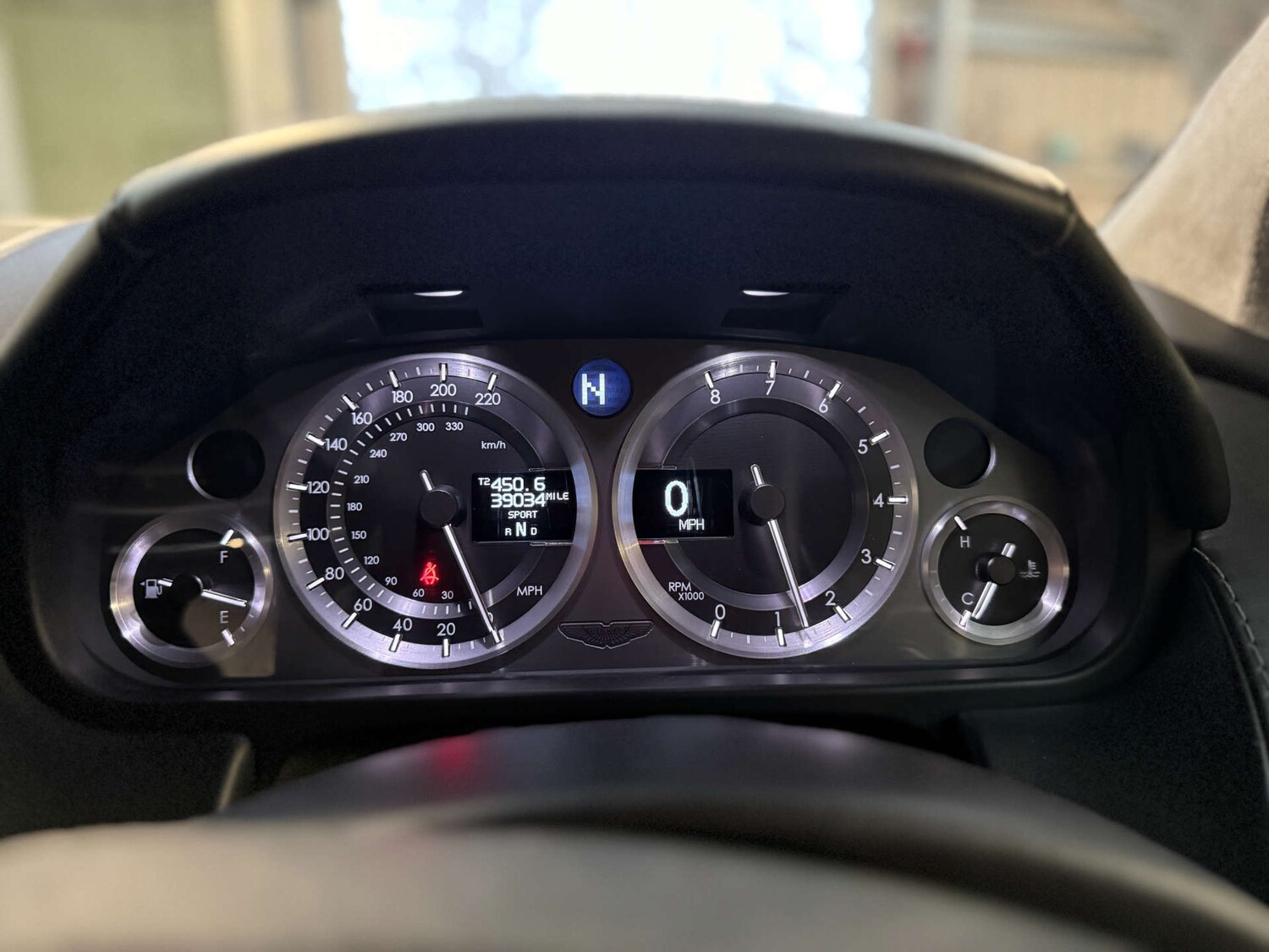 Used Aston Martin Vantage 2008 for sale - 77851733: Photo 88