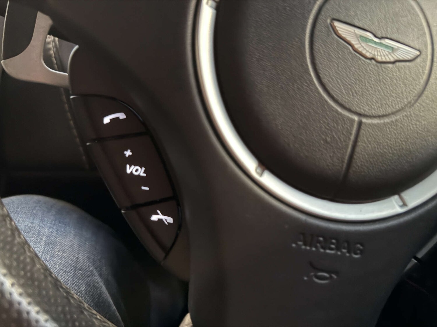 Used Aston Martin Vantage 2008 for sale - 77851733: Photo 89