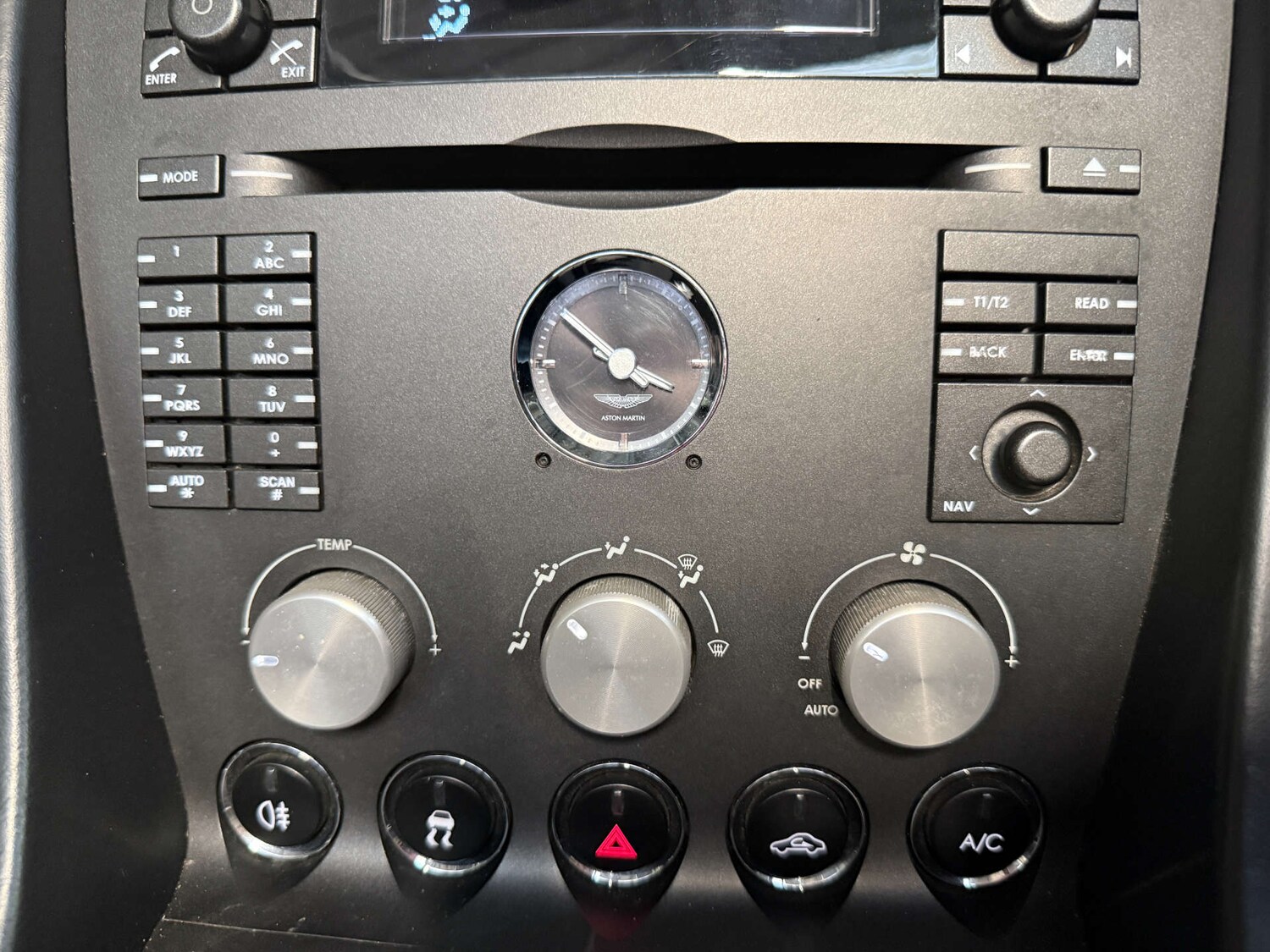 Used Aston Martin Vantage 2008 for sale - 77851733: Photo 95