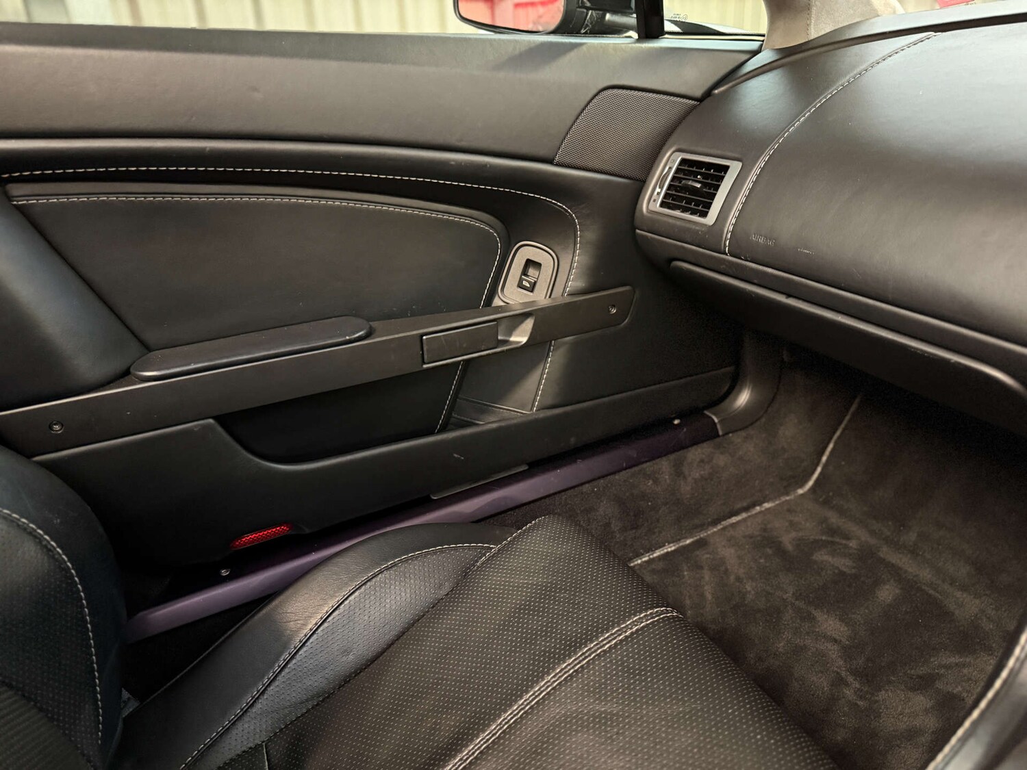 Used Aston Martin Vantage 2008 for sale - 77851733: Photo 99