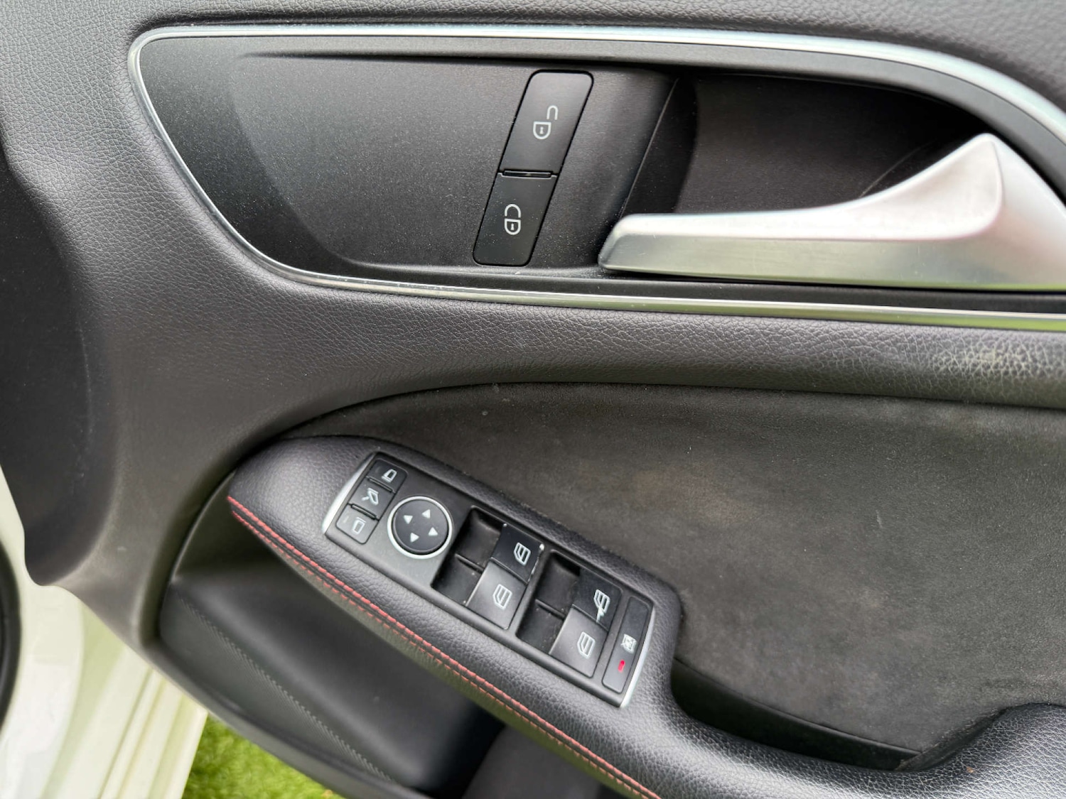 Used Mercedes-Benz B Class 2015 for sale - 77262697: Photo 76