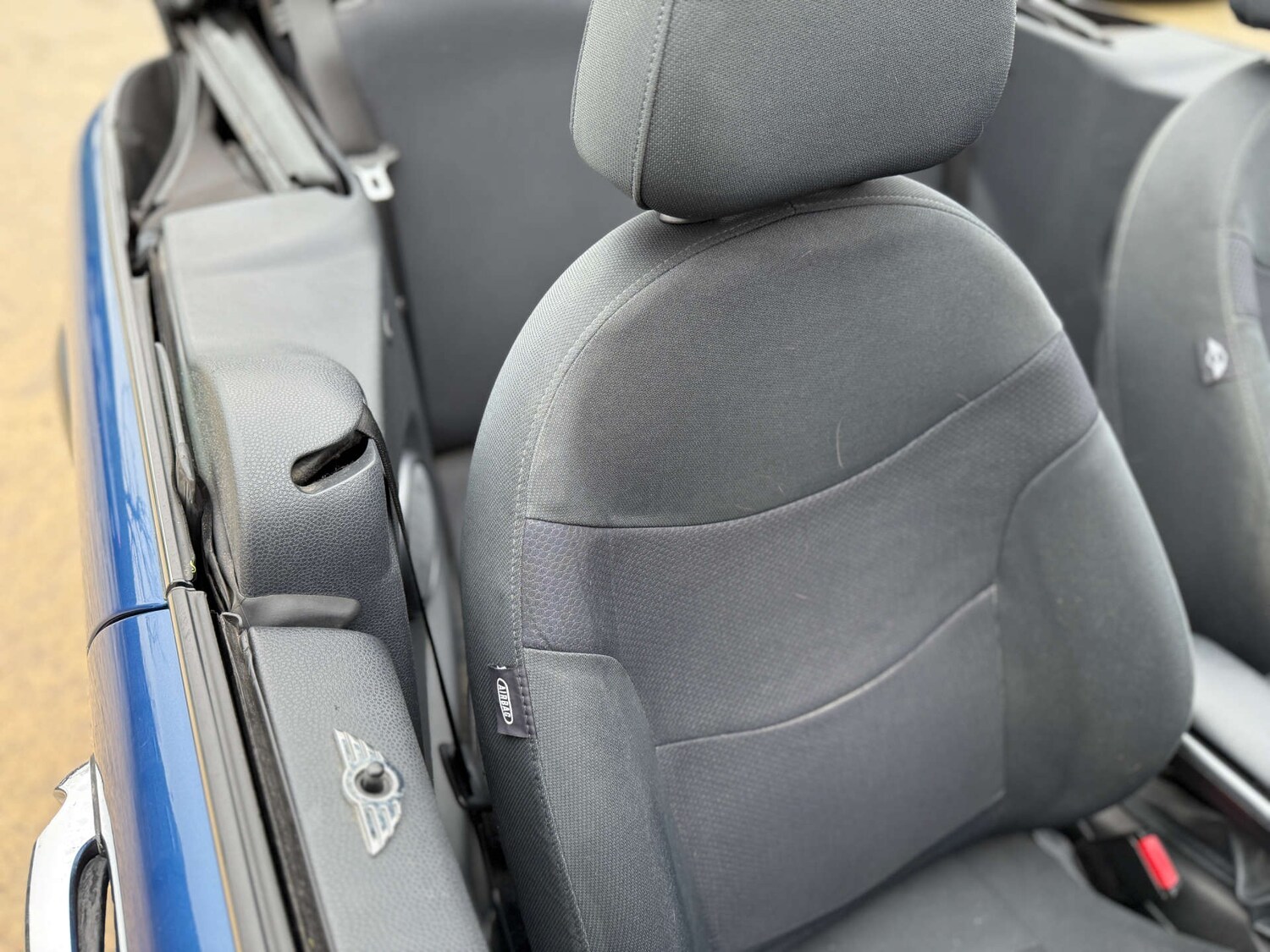 Used MINI Convertible 2007 for sale - 77494248: Photo 37