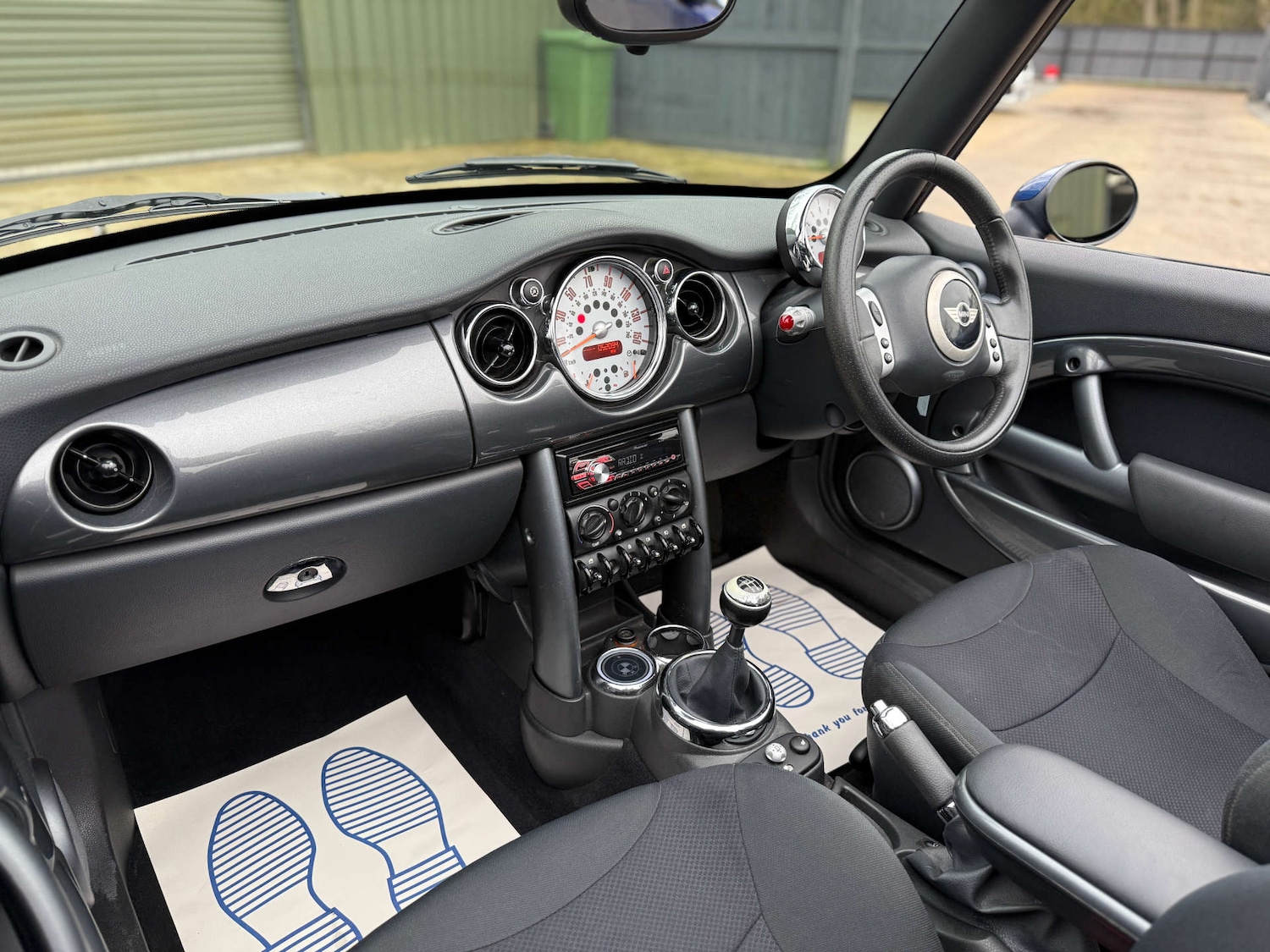 Used MINI Convertible 2007 for sale - 77494248: Photo 4