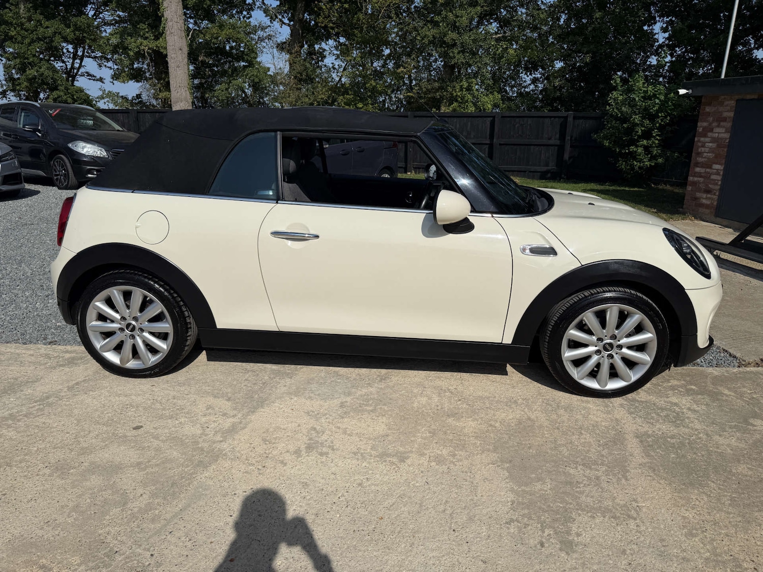 Used MINI Convertible 2018 for sale - 77963191: Photo 22
