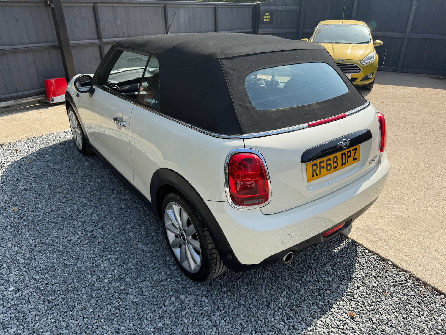 Used MINI Convertible 2018 for sale - 77963191: Photo 26