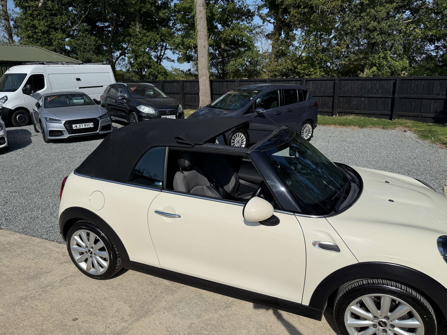 Used MINI Convertible 2018 for sale - 77963191: Photo 30