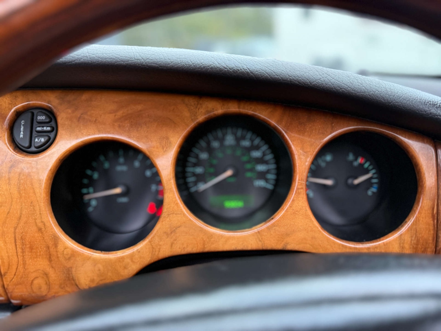 Used Jaguar XK8 2002 for sale - 77262781: Photo 67