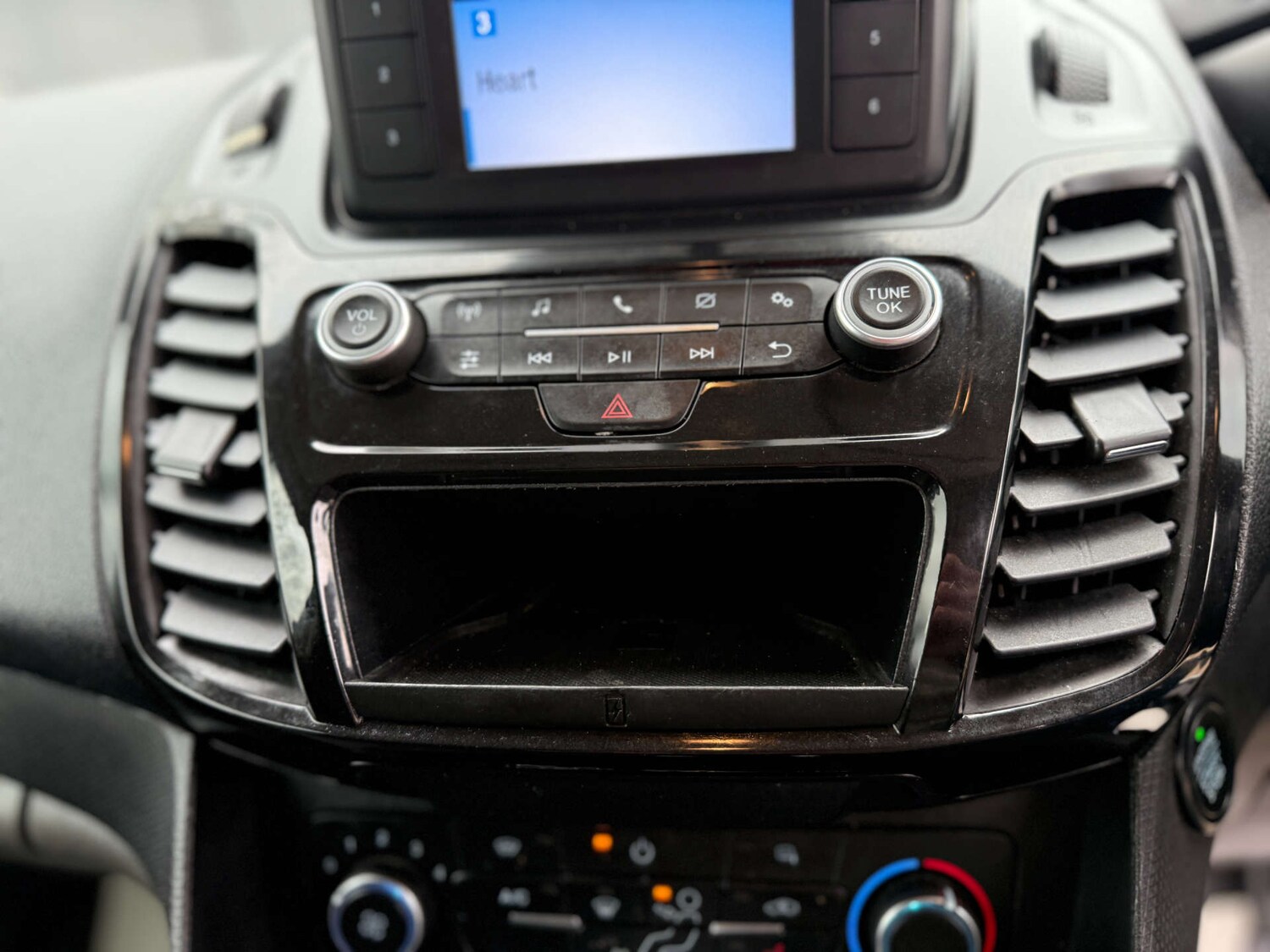 Used Ford Transit Connect 2019 for sale - 77745644: Photo 64