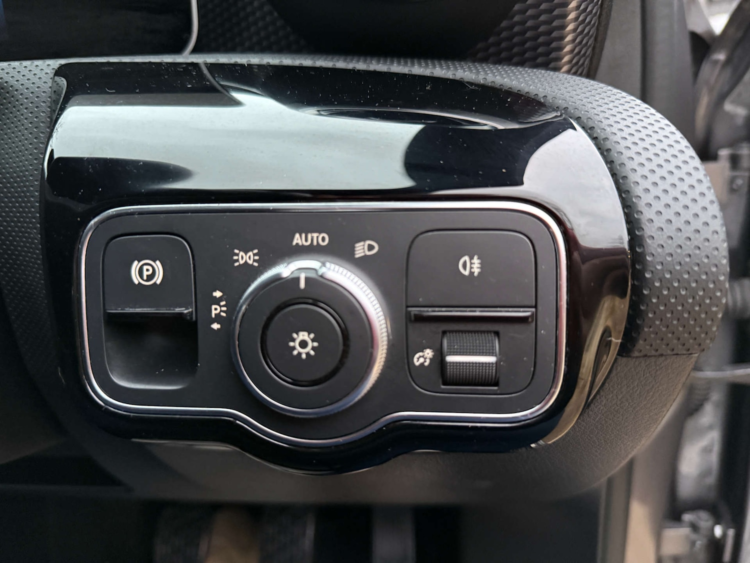 Used Mercedes-Benz A-Class 2018 for sale - 77262765: Photo 63