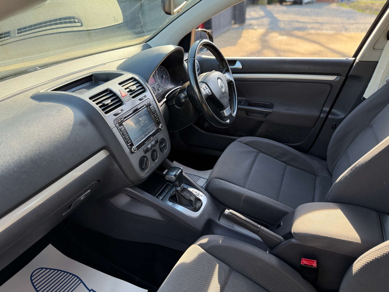 Used Volkswagen Golf 2008 for sale - 77720528: Photo 80