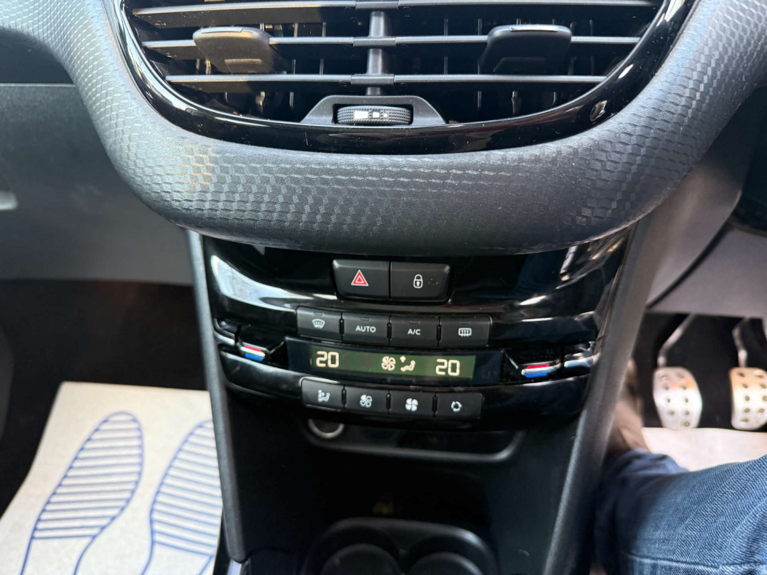Used Peugeot 2008 2019 for sale - 77262709: Photo 54