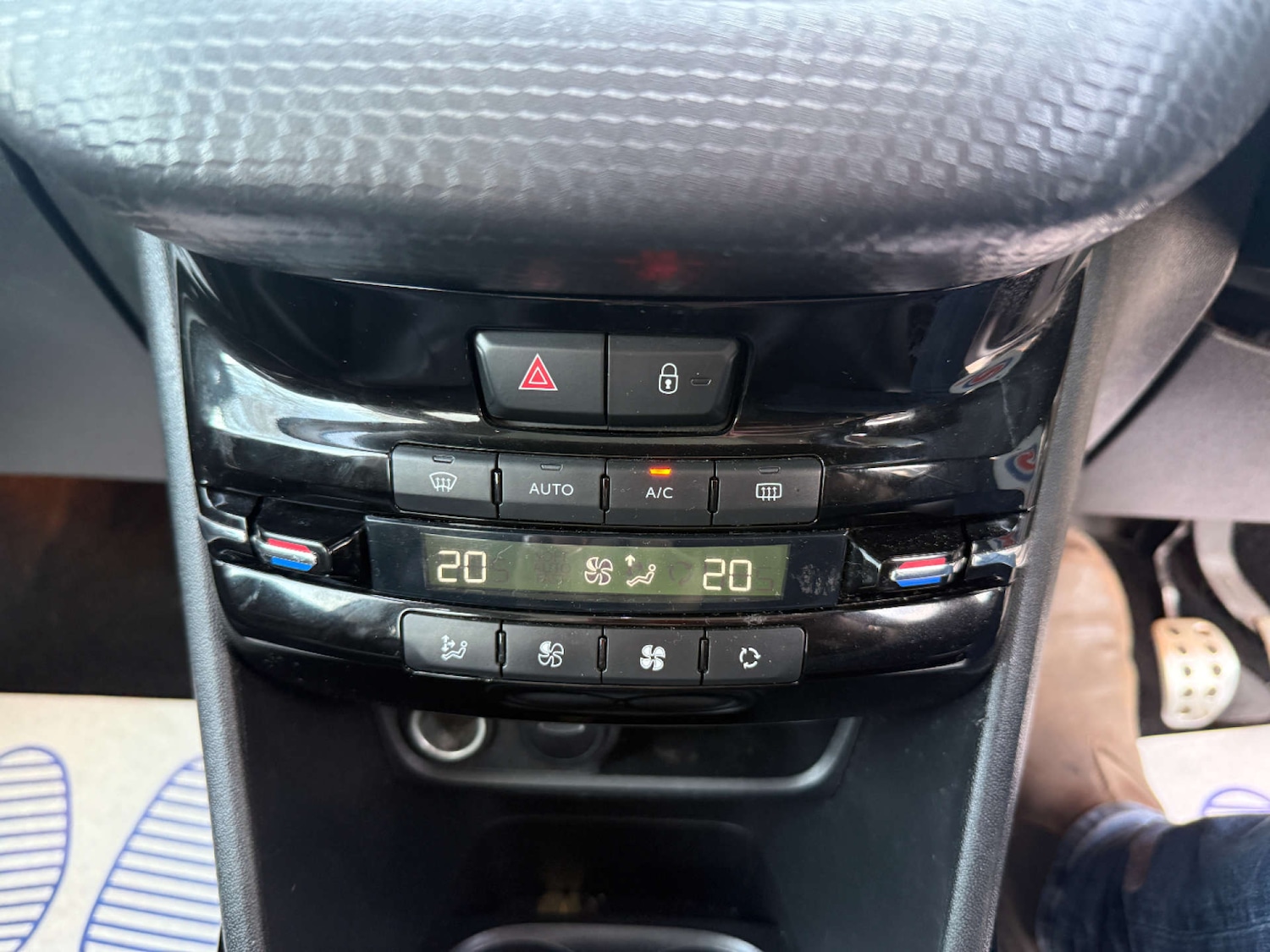 Used Peugeot 2008 2019 for sale - 77262709: Photo 71