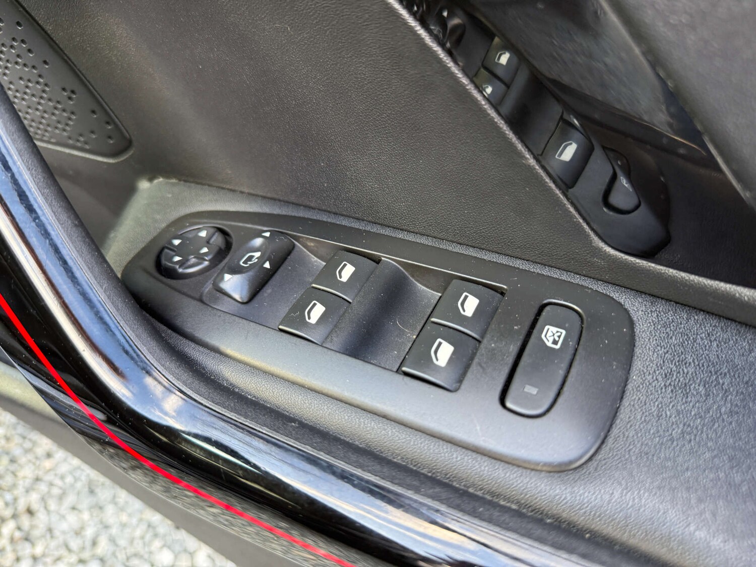 Used Peugeot 208 2018 for sale - 78111375: Photo 61