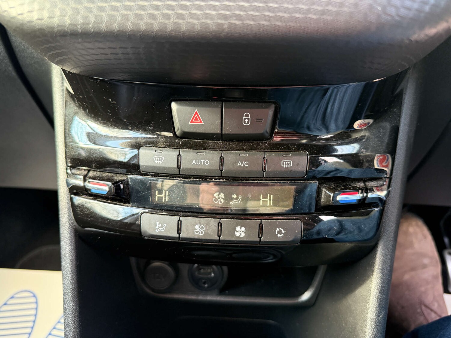 Used Peugeot 208 2018 for sale - 78111375: Photo 69