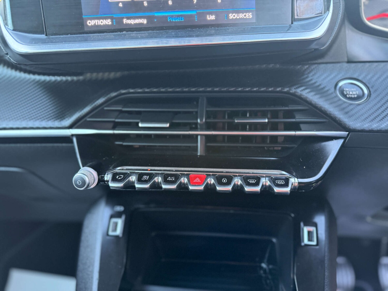 Used Peugeot 2008 2020 for sale - 78112487: Photo 75