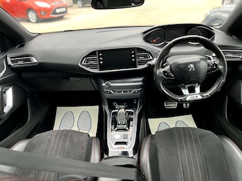 Used Peugeot 308 2018 for sale - 77262791: Photo