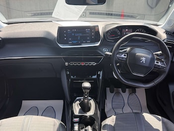 Used Peugeot 2008 2021 for sale - 78995036: Photo