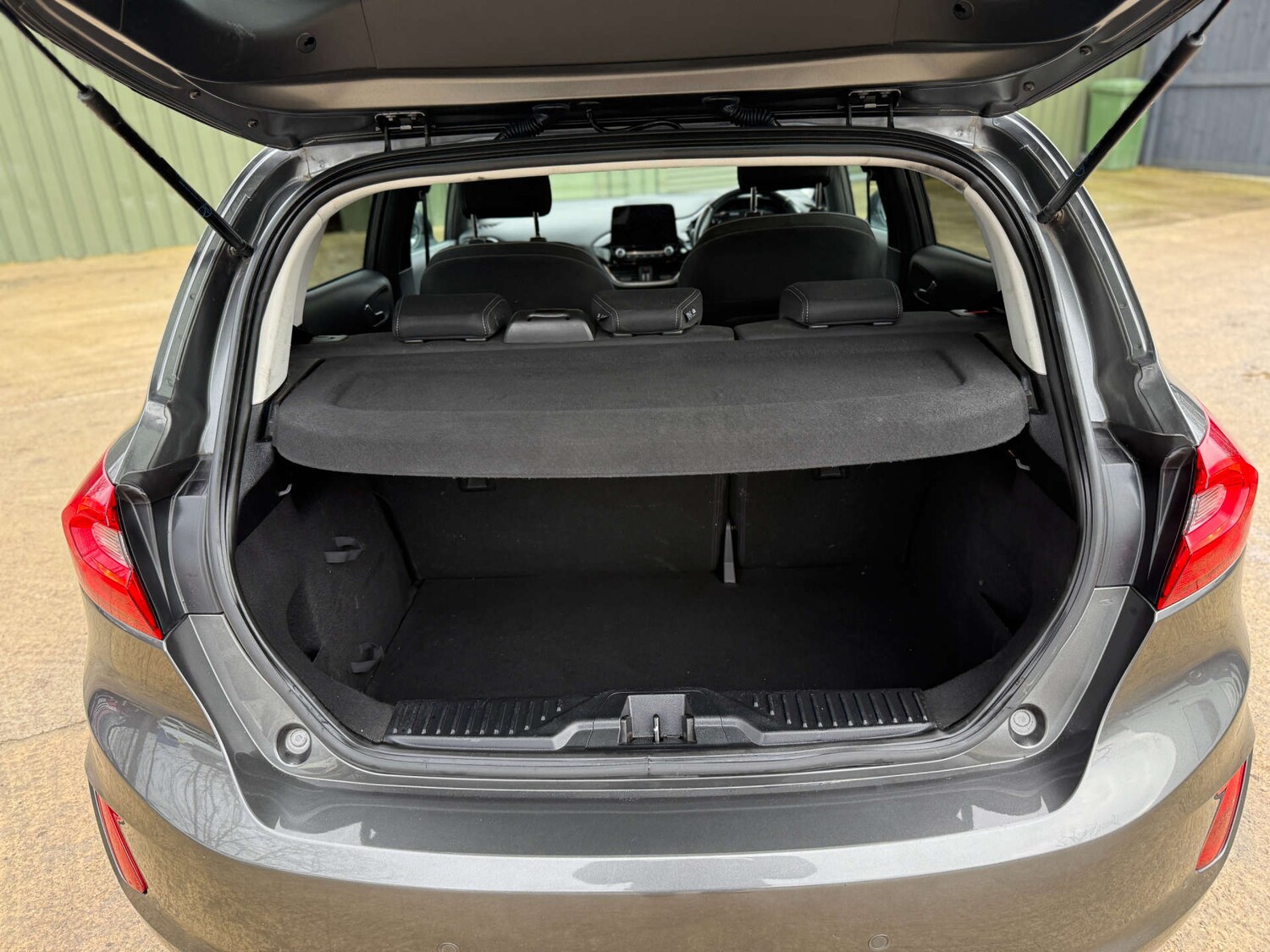 Used Ford Fiesta 2018 for sale - 77366817: Photo 50