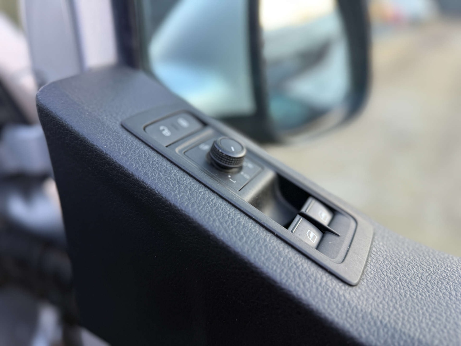 Used Volkswagen Transporter 2016 for sale - 77262759: Photo 76