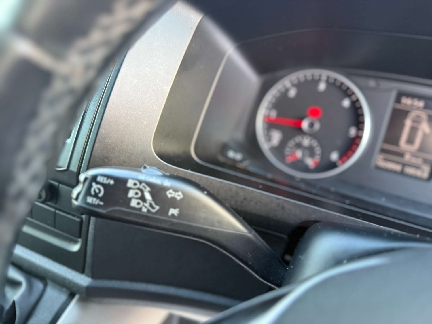 Used Volkswagen Transporter 2016 for sale - 77262759: Photo 79