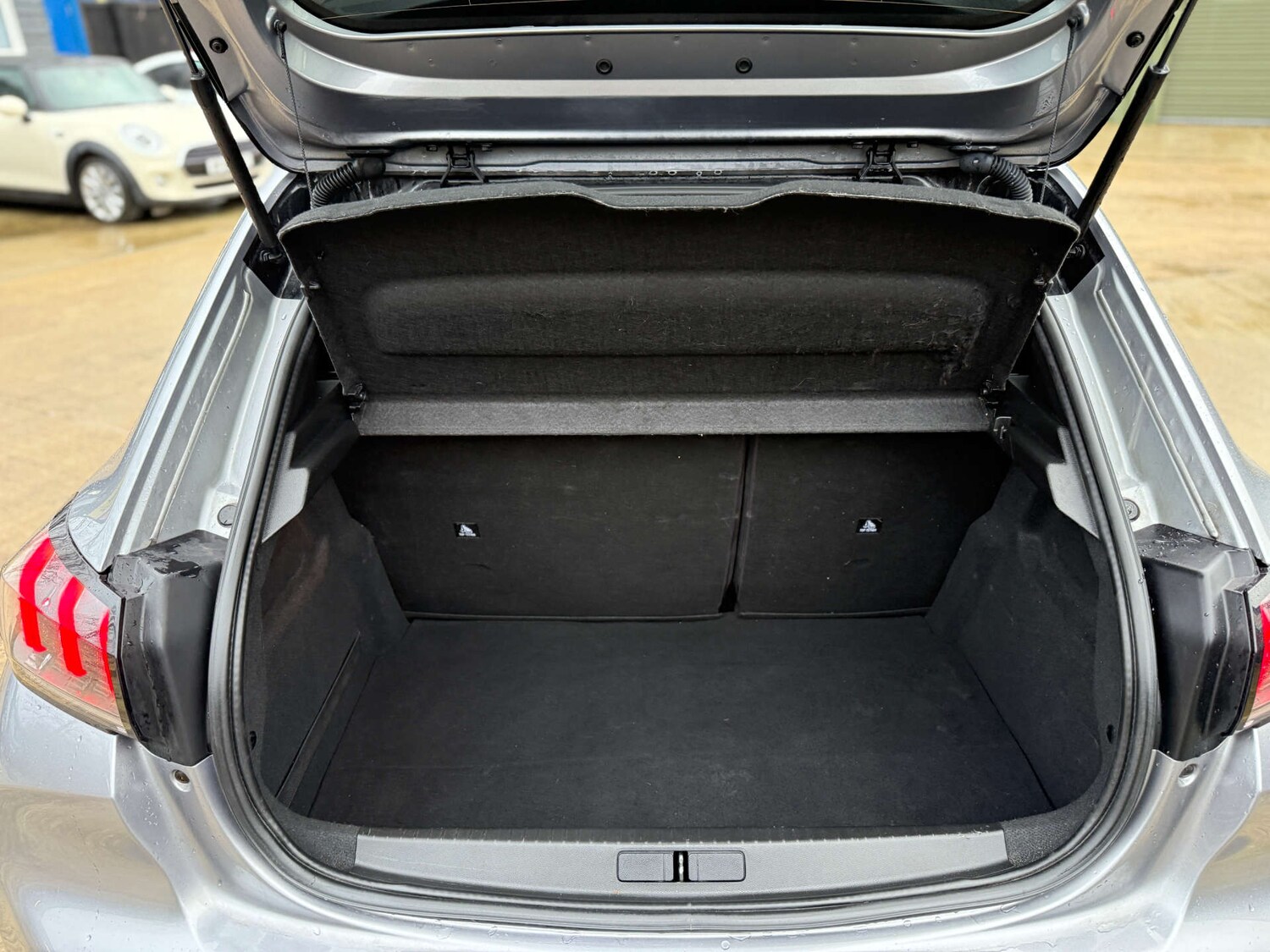 Used Peugeot 208 2022 for sale - 77469889: Photo 82