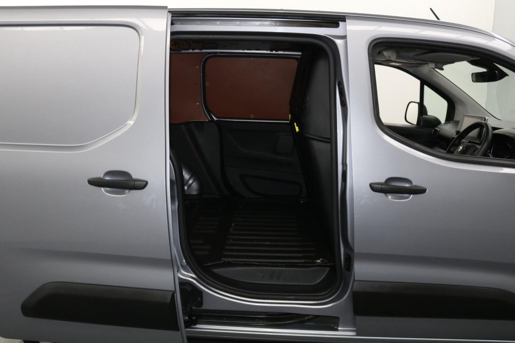 Used Toyota ProAce 2023 for sale - 77719559: Photo 16