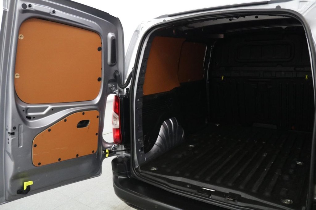 Used Toyota ProAce 2023 for sale - 77719559: Photo 17