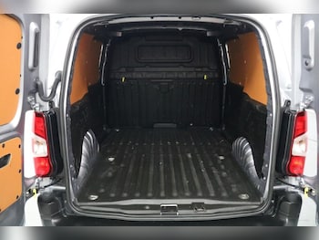 Used Toyota ProAce 2023 for sale - 77719559: Photo