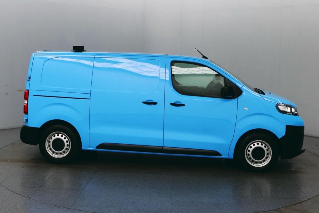 Used Vauxhall Vivaro 2022 for sale - 77692609: Photo 11