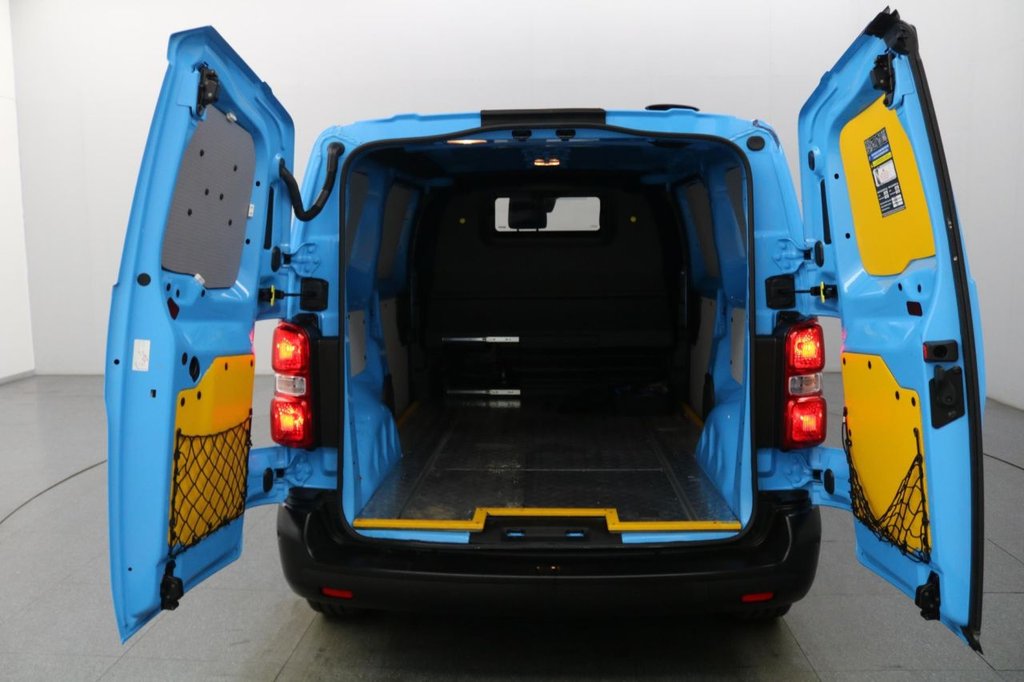 Used Vauxhall Vivaro 2022 for sale - 77692609: Photo 16