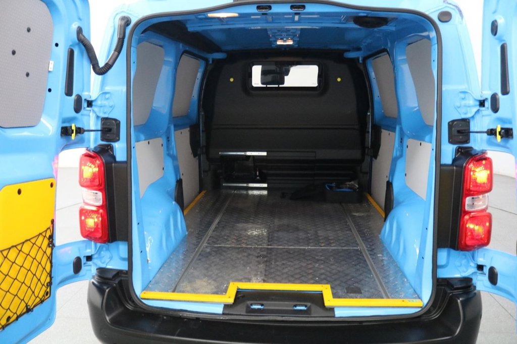 Used Vauxhall Vivaro 2022 for sale - 77692609: Photo 5
