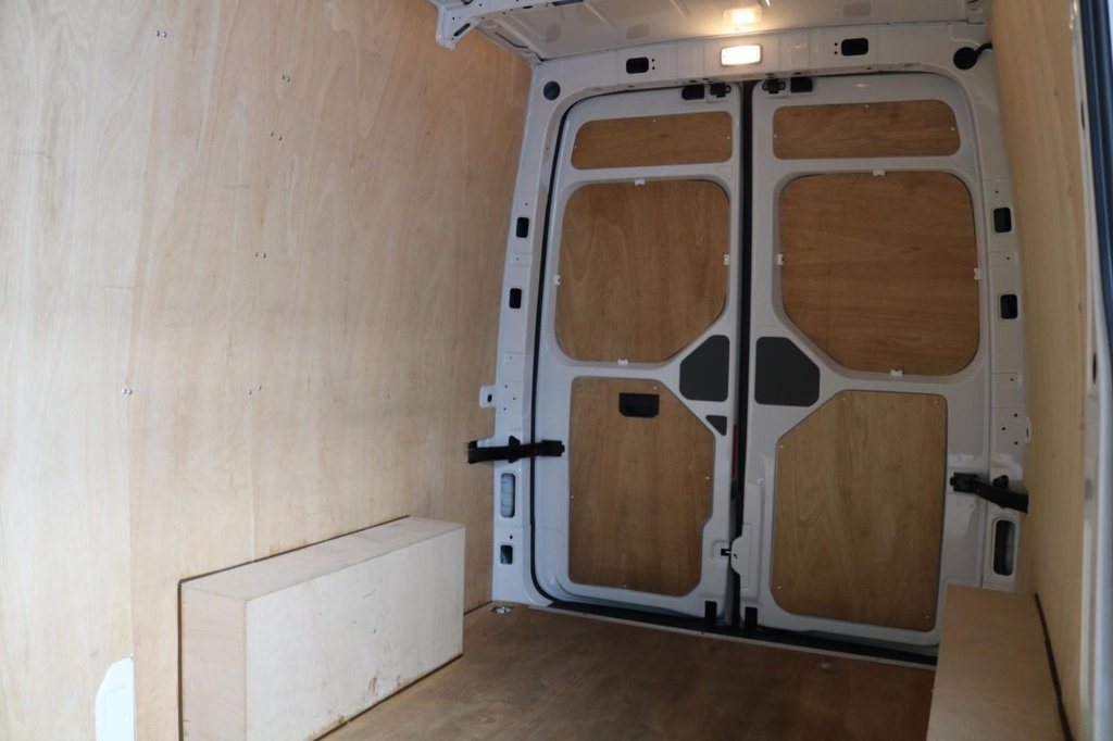 Used Volkswagen Crafter 2024 for sale - 76481523: Photo 15