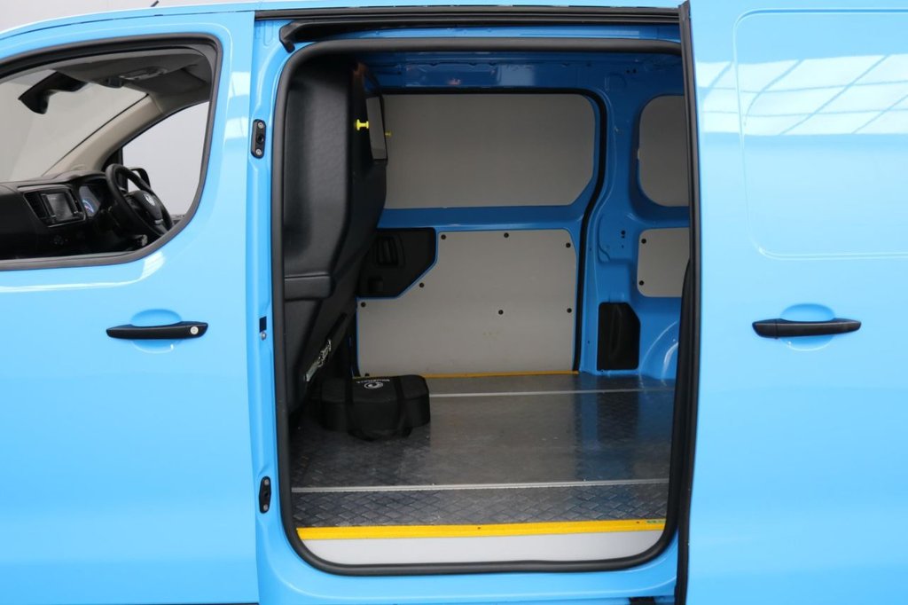 Used Vauxhall Vivaro 2022 for sale - 77855437: Photo 15