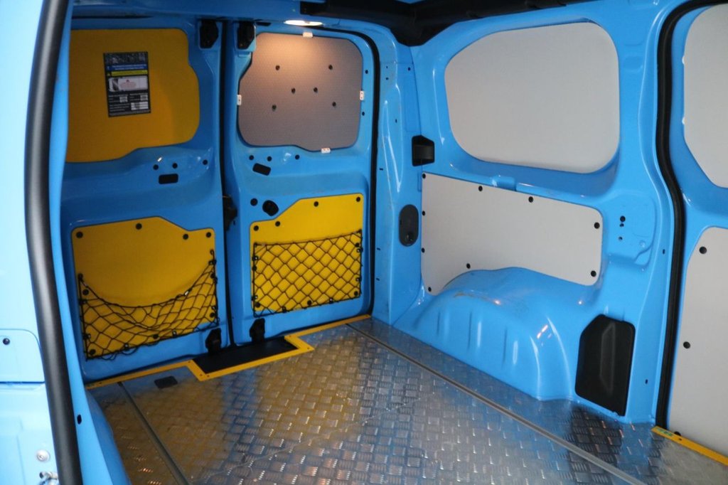 Used Vauxhall Vivaro 2022 for sale - 77855437: Photo 25