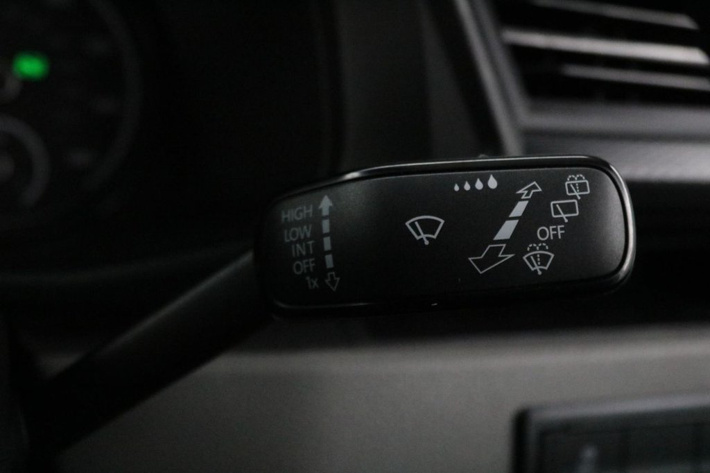 Used Volkswagen Transporter 2024 for sale - 77121432: Photo 31