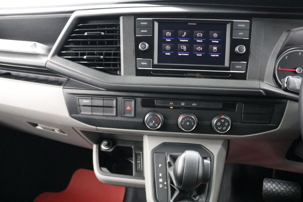 Used Volkswagen Transporter 2024 for sale - 77121432: Photo 38