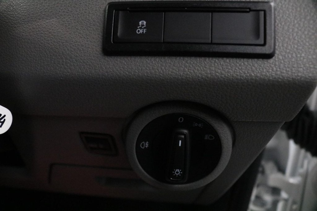 Used Volkswagen Transporter 2024 for sale - 77121432: Photo 49