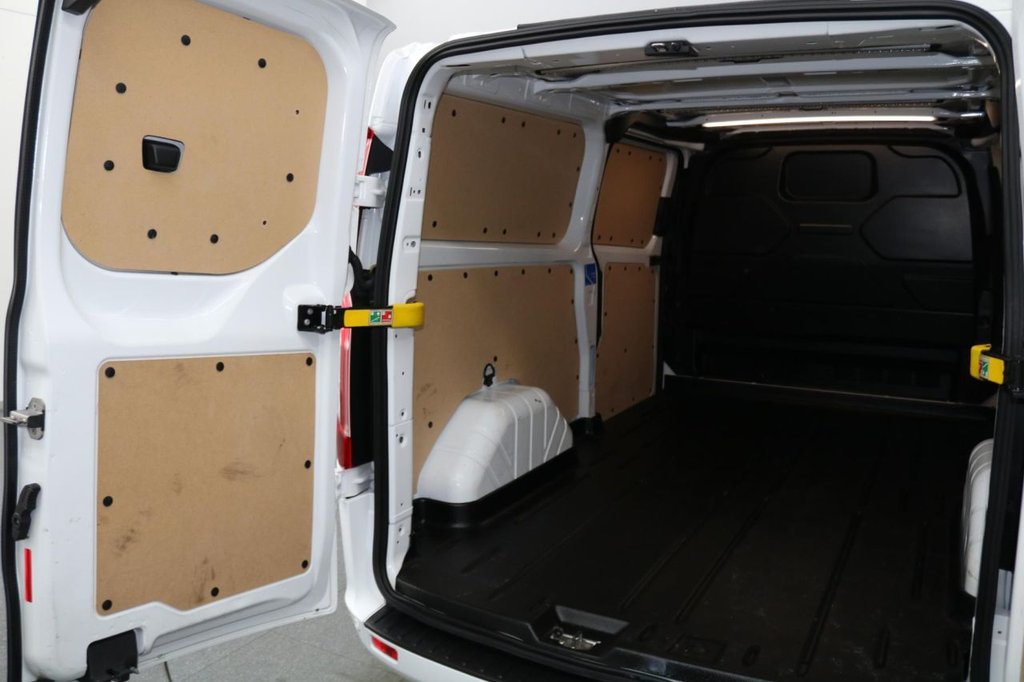 Used Ford Transit Custom 2023 for sale - 76923209: Photo 16