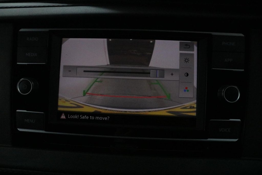 Used Volkswagen Transporter 2024 for sale - 76999187: Photo 42