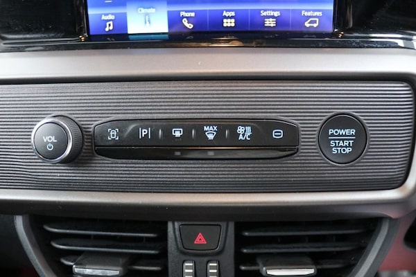 Used Ford Transit Courier 2024 for sale - 75498596: Photo 33