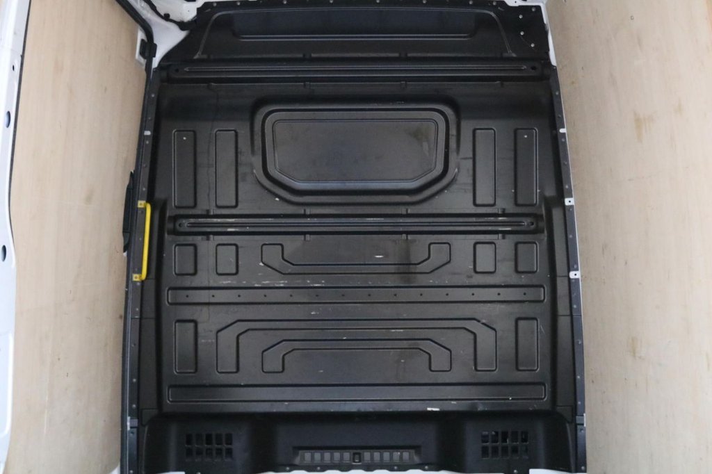 Used Volkswagen Crafter 2025 for sale - 78149257: Photo 18