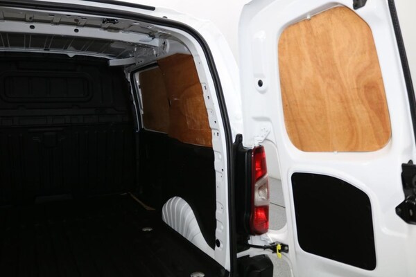 Used Toyota ProAce 2022 for sale - 76124124: Photo 18
