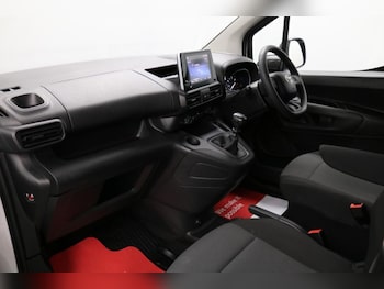 Used Toyota ProAce 2022 for sale - 76124124: Photo 2