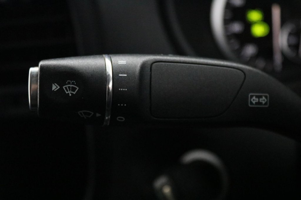 Used Mercedes-Benz Vito 2021 for sale - 77525823: Photo 32