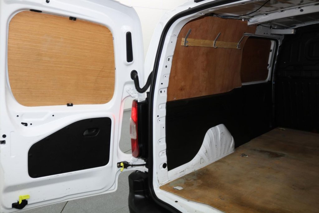 Used Vauxhall Combo 2021 for sale - 76527207: Photo 17