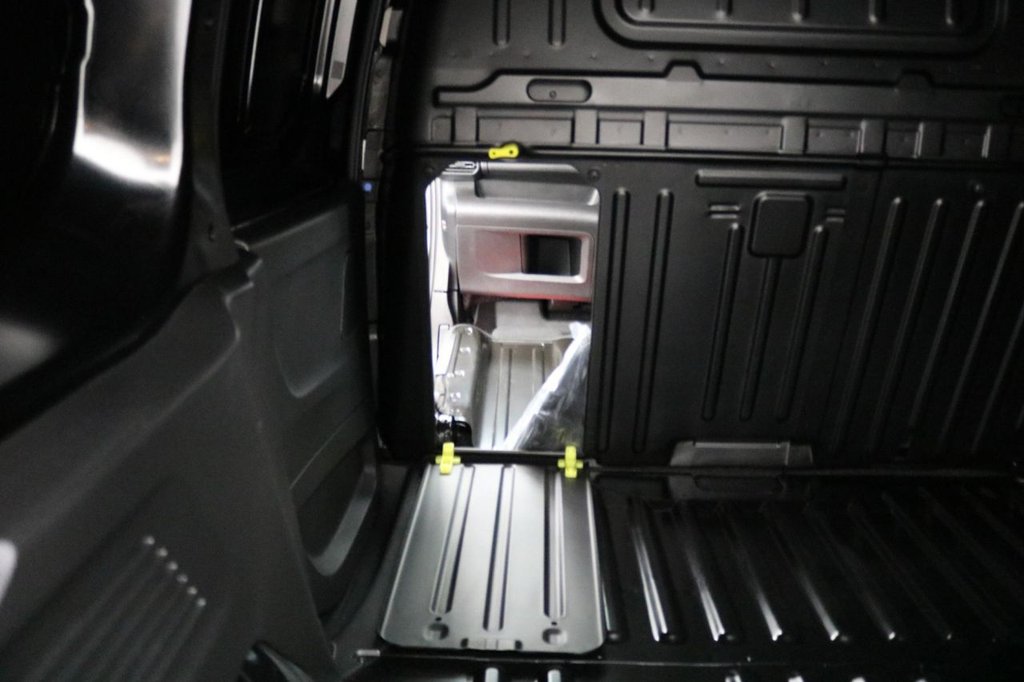 Used Peugeot Partner 2024 for sale - 76923221: Photo 15