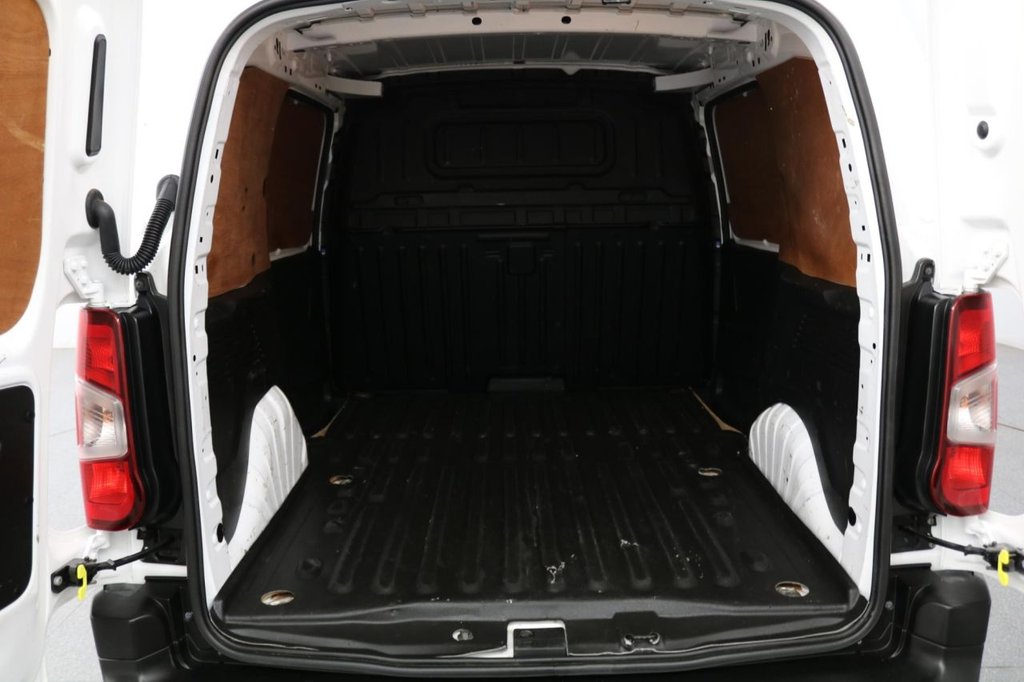 Used Toyota ProAce 2022 for sale - 77966923: Photo 17